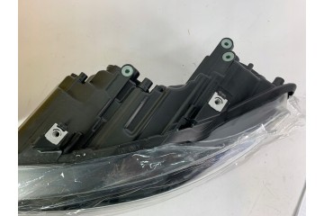 Headlight HELLA 1EE247 051 011 Car type passenger cars