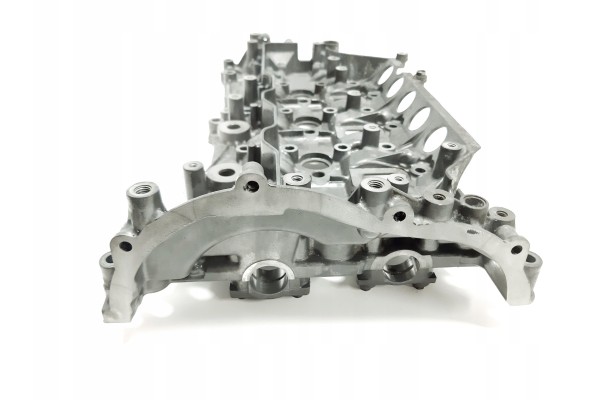 VALVE COVER Renault MASTER III 2 3DCI Movano 100 125 150KM 8200908993 Part manufacturer Renault OE