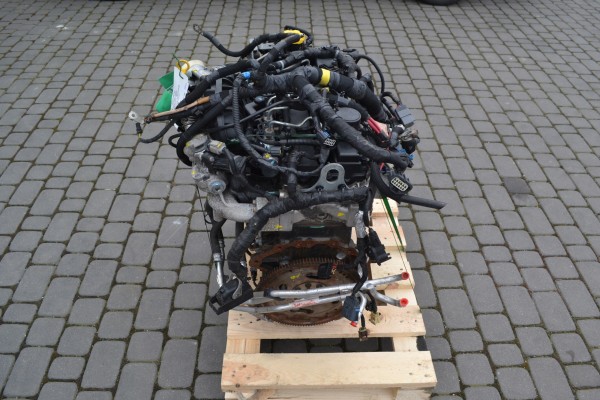 ENGINE JEEP LANCIA CHRYSLER VOYAGER 2 8 VM25D Packaging status no packaging