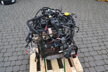 ENGINE JEEP LANCIA CHRYSLER VOYAGER 2 8 VM25D Part manufacturer Chrysler OE