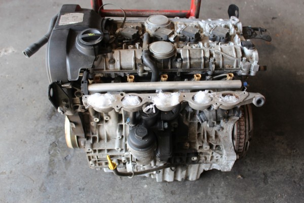 VOLVO V50 S40 C30 C70 V70 S60 ENGINE 2 4 B5244S