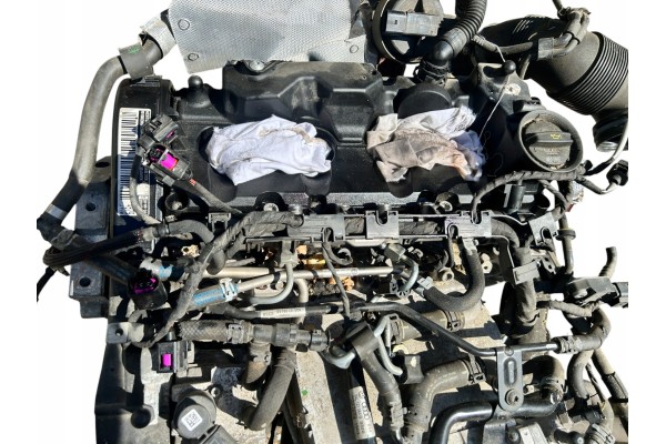 ENGINE CRBC VW GOLF VII 12 2 0 TDI 150KM Catalog number of the part CRB OEM RED
