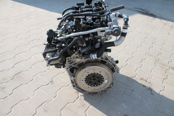 ENGINE COMPLETE RENAULT H4MC632 10TYS KM Catalog number of the part H4MC632