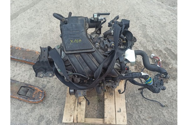 Engine NISSAN MICRA K13 1 2 12V HR12DE 80KM 75tys km Catalog number of the part HR12DE