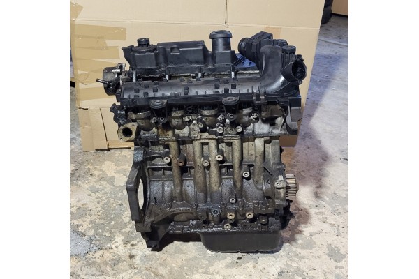 ENGINE POST FORD FIESTA MK6 02 1 4 TDCI F6JA