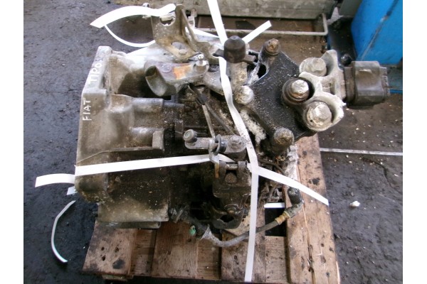 MANUAL GEARBOX 52017610 FIAT TIPO 1 4 16V 126KM 2017R DAMAGED Car type passenger cars