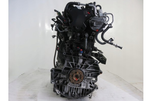 ENGINE VOLVO V50 2 4 D5 D5244T8 COMPLETE Car type passenger cars