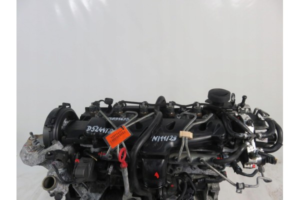 ENGINE VOLVO V50 2 4 D5 D5244T8 COMPLETE Engine type diesel
