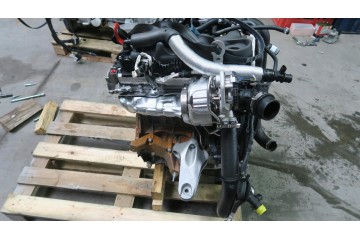 FORD TRANSIT MK8 2 0 ECOBLUE ENGINE TURBO FUEL SYSTEM Catalog number of the part 2 0 ECOBLUE KOMPLETNY SILNIK RWD TYL NAPED RoBS