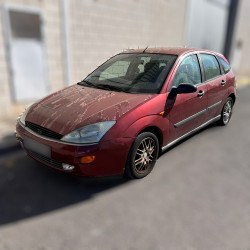 FORD FOCUS BERLINA (CAK) Ambiente