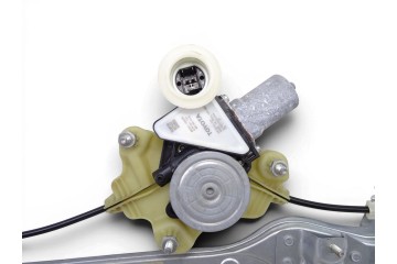 8570102090 ELEVALUNAS TRASERO DERECHO TOYOTA COROLLA (E21)