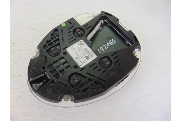 A2118206601 LUZ INTERIOR MERCEDES-BENZ CLASE E (BM 211) BERLINA