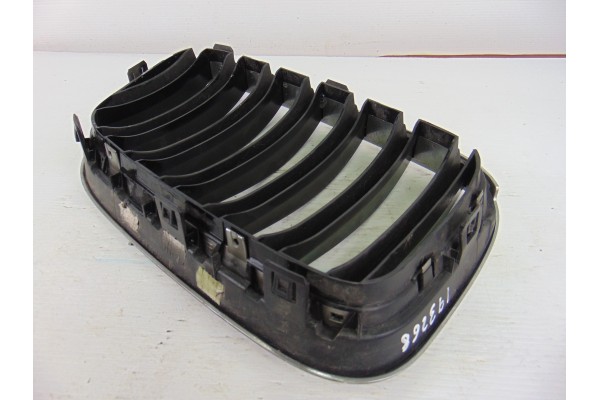 7210725 REJILLA PARAGOLPES IZQUIERDA BMW SERIE X3 (F25) sDrive 18d 7210725 193268 BMW - 3