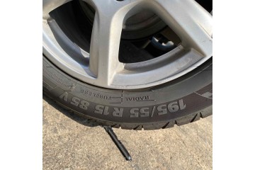 VOLKSWAGEN POLO V (6R1) Advance