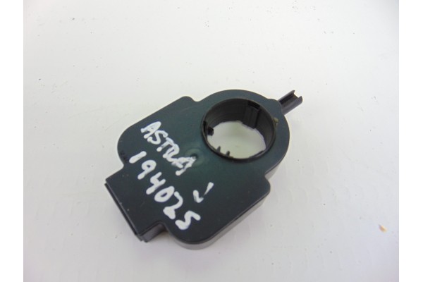 13589398 SENSOR OPEL ASTRA J SPORTS TOURER Excellence 2015 13589398 194025 OPEL - 2
