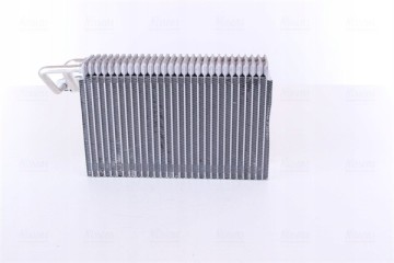 Evaporator air conditioning NISSENS 92235 Car type passenger cars