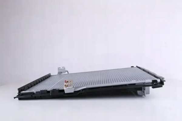 CONDENSER AIR CONDITIONING COOLER WITH DEHUMIDIFIER