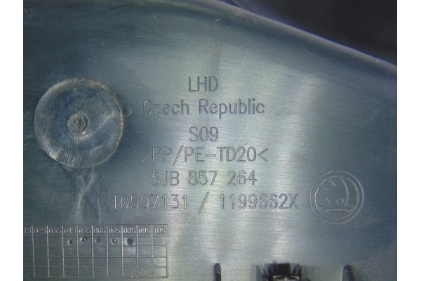 5JB857264 GUANTERA SEAT TOLEDO (KG3) Reference 2014 5JB857264 195709 SEAT - 5