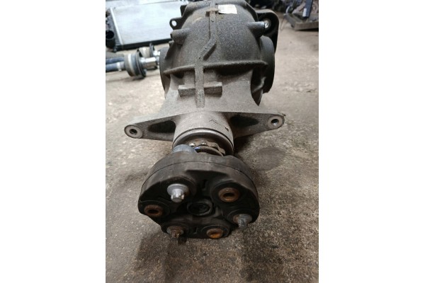 Rear differential BMW 5 G30 G31 G38 8632067 Catalog number of the part 8632067