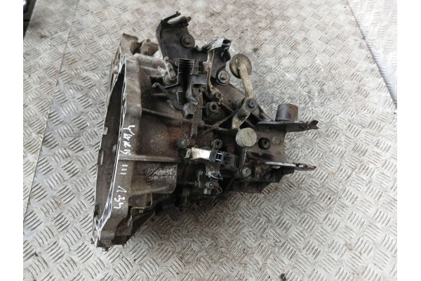 TOYOTA YARIS III GEARBOX 1 33 VVTI 6 GEARS 2014R Car type passenger cars