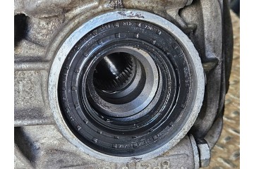 2018 Jeep Grand Cherokee Front Differential P68352925AA Car type 4x4 SUV