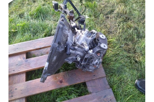GEARBOX OPEL ZAFIRA ZAFIRA B ASTRA G F17C394 Part manufacturer Opel OE