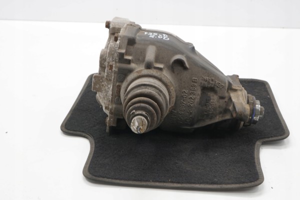 BMW X3 F25 13R DIFFERENTIAL REAR BRIDGE 3 73 2 0D X DRIVE 7592009 Part manufacturer BMW OE