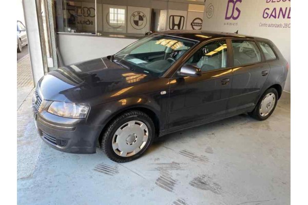 AUDI A3 SPORTBACK (8PA) 2.0 TDI Ambiente