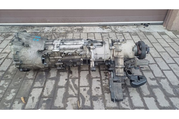 BMW X3 E83 2 0D GEARBOX MANUAL REDUCER 7533818 14738848263