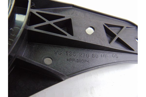 9813827080  NO IDENTIFICADO PEUGEOT 3008 Active 9813827080 198096 PEUGEOT - 3