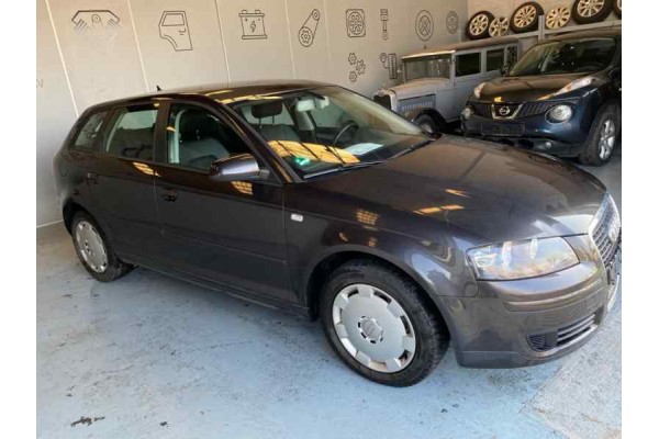 AUDI A3 SPORTBACK (8PA) 2.0 TDI Ambiente
