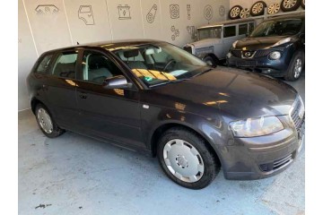 AUDI A3 SPORTBACK (8PA) 2.0 TDI Ambiente