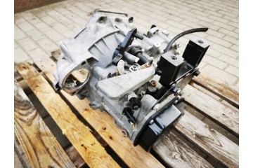VW POLO 6R 09 14 1 2 TDI MANUAL TRANSMISSION 5 GEARS MZN DISASSEMBLY Part manufacturer Volkswagen OE