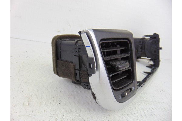 84740-H8000 REJILLA AIREADORA KIA RIO (YB) Business 2017 84740-H8000 198305 KIA - 6