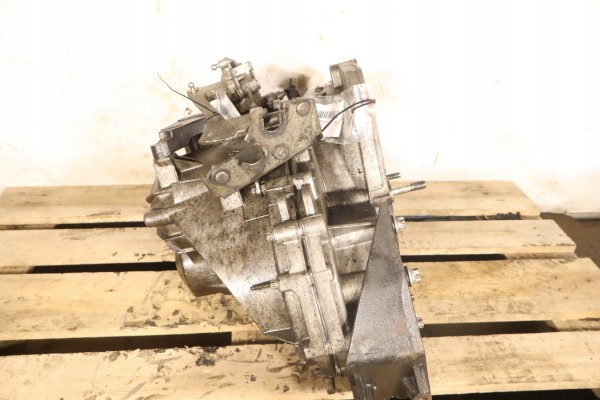 6 SPEED GEARBOX ALFA ROMEO 159 2 4JTDM 55350926 Catalog number of the part 55350926