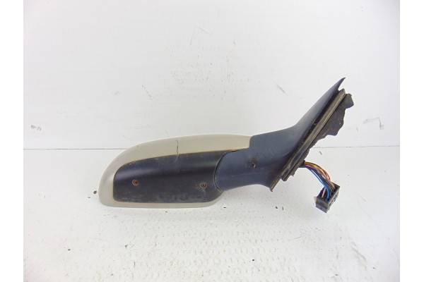 GRIS ORO  RETROVISOR DERECHO AUDI A6 AVANT (4B5) 3.0 2002 GRIS ORO 197813 AUDI - 2