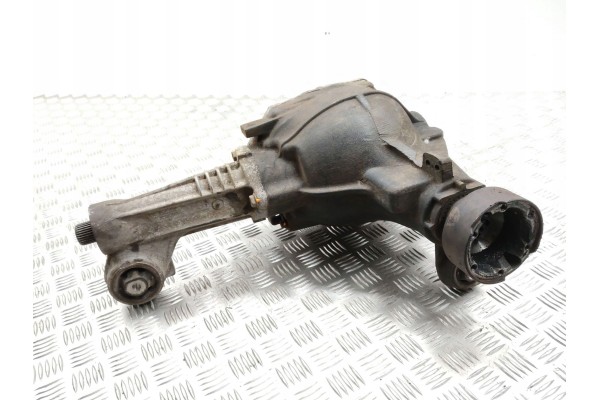 2006 Jeep Commander Front Differential P52111937AD Part manufacturer Jeep OE