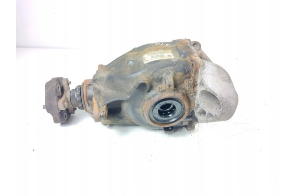 2011 BMW 3 F30 F35 F31 Rear differential 7605589 Part manufacturer BMW OE