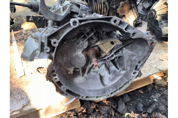 Transmission Peugeot 807 2 2 HDI 20LM01