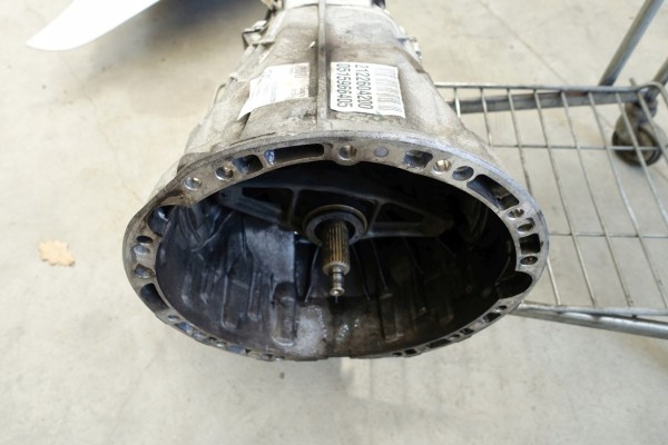 Mercedes w212 W204 2 2 chest 711653 2122604200 Part manufacturer Mercedes Benz OE