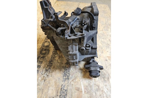 Hyundai i40 2013 Manual 6 speed gearbox Transmission type manual