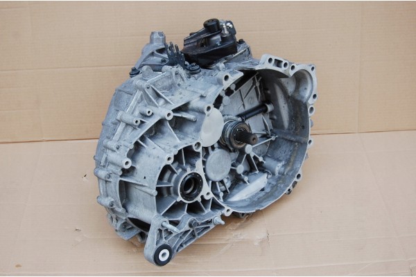 GEARBOX B66R7002AC VOLVO V50 S40II C30 C70 2 0D D3 150 KM WARRANTY Transmission type manual