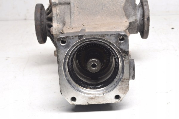 AUDI A4 B5 1 8 20V 125KM DIFFERENTIAL BRIDGE DYFER STATION WAGON 01R525053B Car type passenger cars