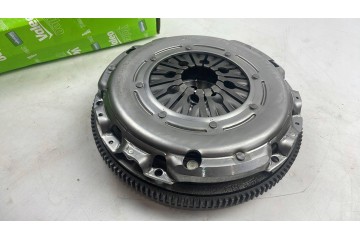 Valeo 837565 Clutch set flywheel AUDI A3 Skoda Seat VW Catalog number of substitutes AISIN SCKE VG81R CLUTCHNUS MCK18227CSCADF1 