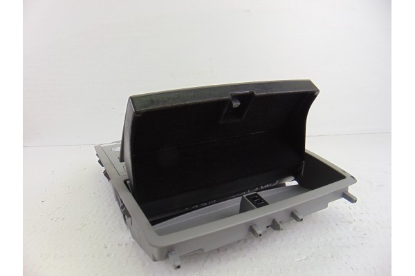 3D0907135C  LUZ INTERIOR VOLKSWAGEN PHAETON (3D3/3D7) TDI V6 4Motion (5 asientos) 2007 3D0907135C 198597 VOLKSWAGEN - 4