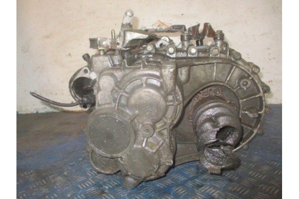 SEAT ALHAMBRA LIFT 1 9TDI 115KM FUX SIX GEARBOX Transmission type manual