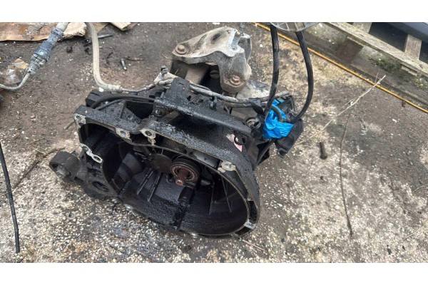 Transmission ford fiesta mk7 1 4d AA6R7002BBA