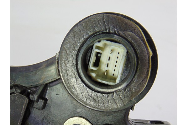 2 PIN CERRADURA PUERTA TRASERA IZQUIERDA TOYOTA COROLLA VERSO (R1)