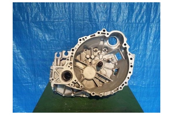 AVENSIS 2 0 D4D T25 5 SPEED GEARBOX