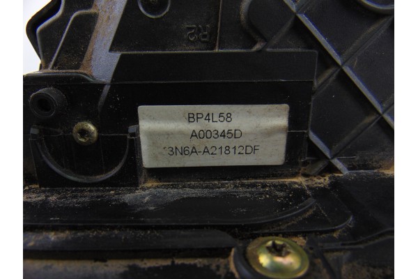 6 PIN CERRADURA PUERTA DELANTERA DERECHA MAZDA 3 BERLINA (BK) 1.6 CRDT  Active 2007 6 PIN 199633 MAZDA - 4